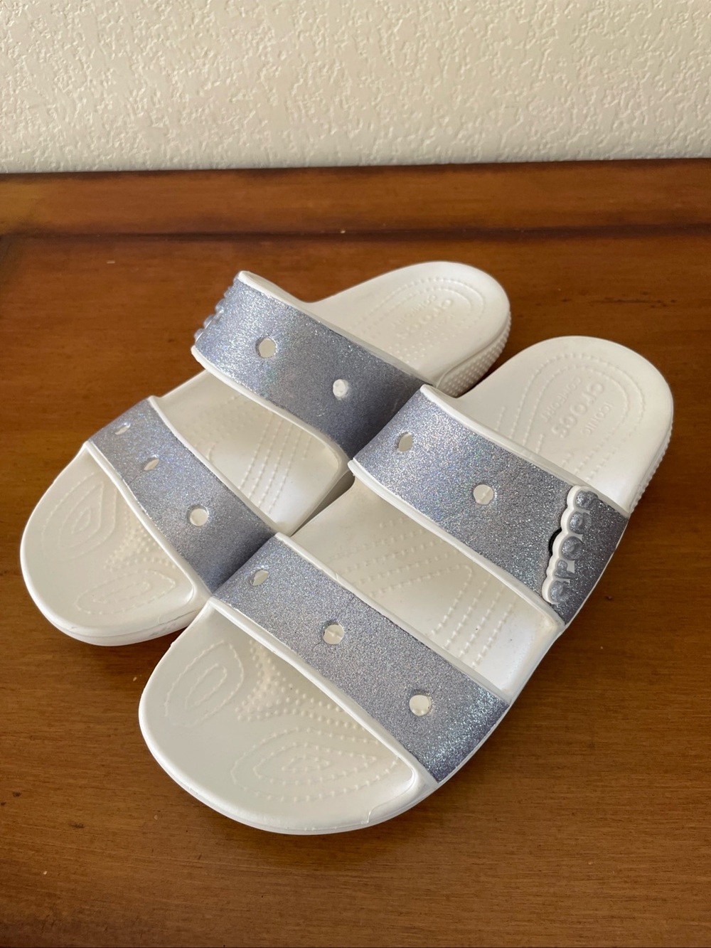 Crocs Classic Crocs Glitter II Silver Sandals Slides Size Men's 7, Women's 9
